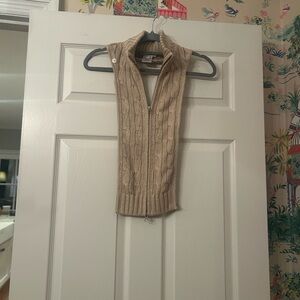 Veronica Beard Beige Dickey that buttons and zips into a Veronica Beard blazer.